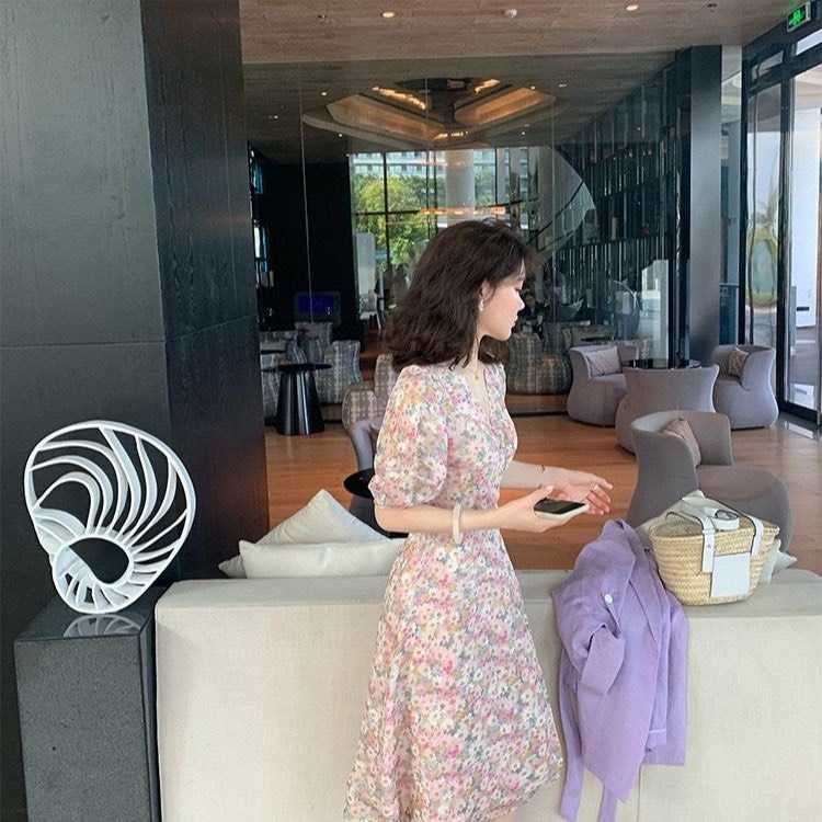 เดรสลายดอกลบเนื้อผ้าบางเบาใส่สบาย