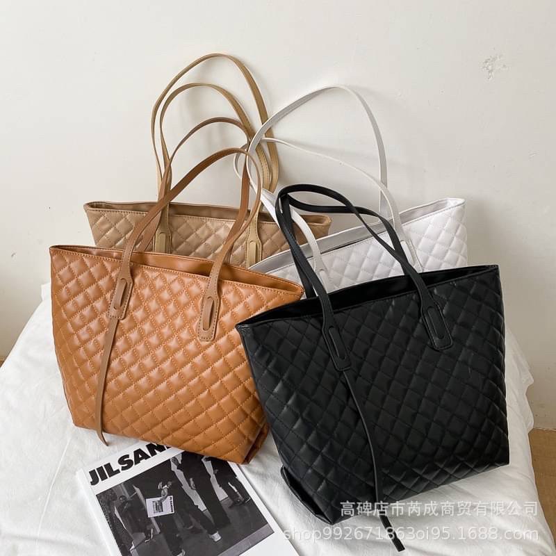 กระเป๋าใบใหญ่ใส่ของจุๆลบได้เยอะมากกก