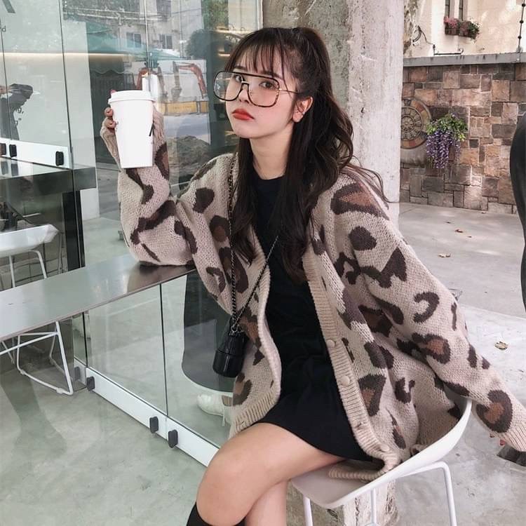 เสื้อไหมพรมลบลายเสือ