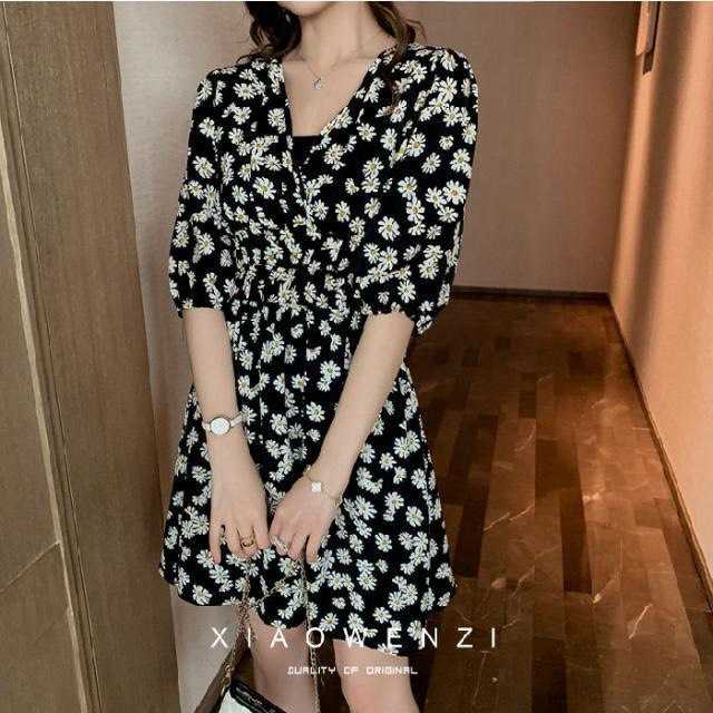 ชุดเดรสลายดอกเดซี่ลบฮิตฮอตมากๆๆๆ