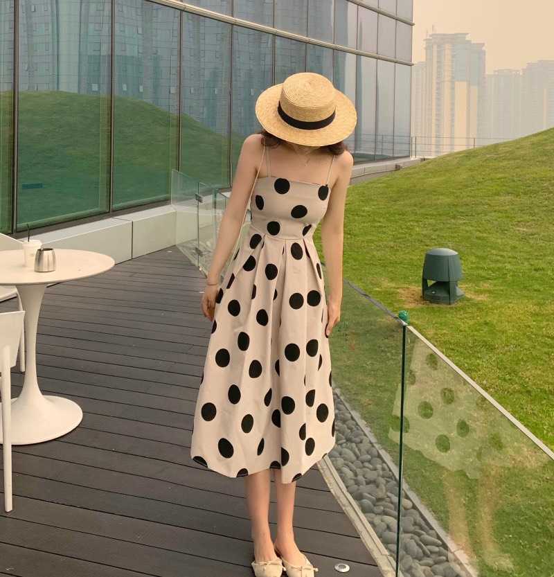 เดรสลายจุดงานสวยค่ะ